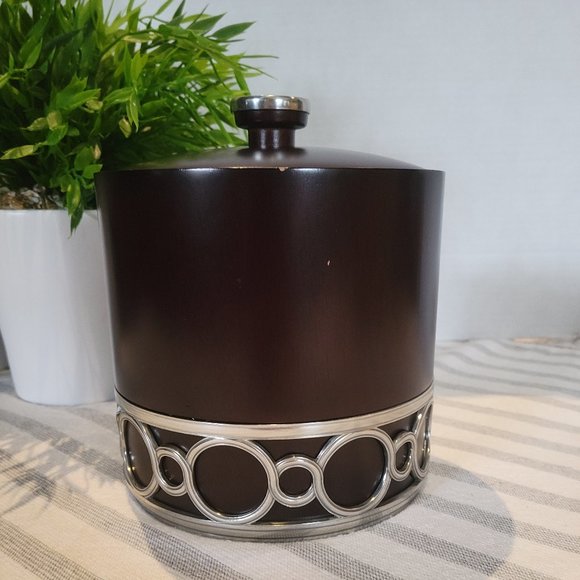 Royal Selangor Medallion Pewter and Wood Ice Buxket - Picture 10 of 16